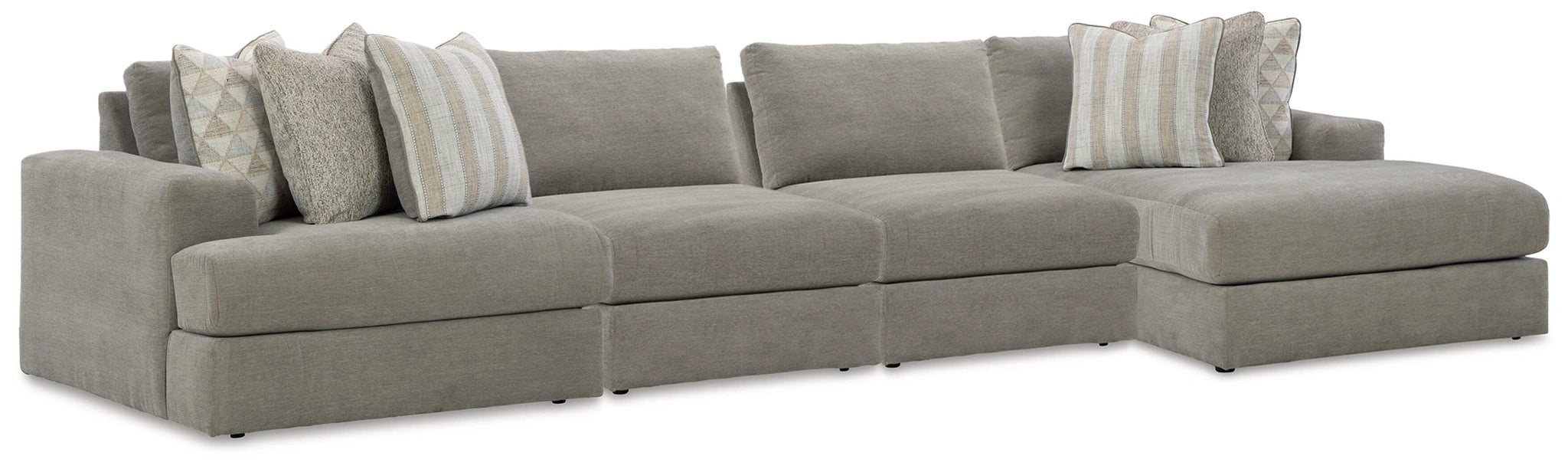 Avaliyah Sectional with Chaise