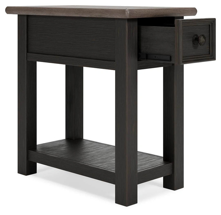 Tyler Creek End Table Set