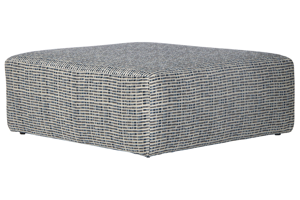 Polaris Cocktail Ottoman