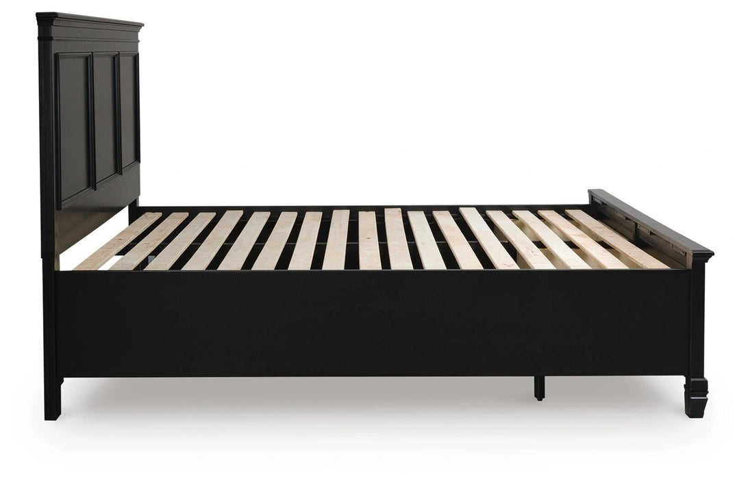 Lanolee Panel Storage Bed